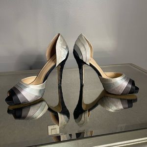 Beautiful satin multicolored heel